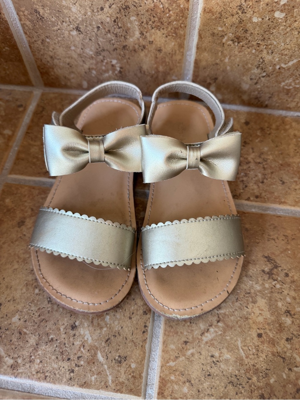 Kids Metallic Gold Bow Sandals